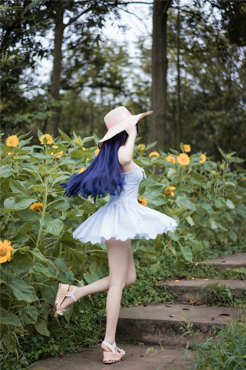 海角论坛夜情录:讲述一场黑料与情欲交织出的惊艳都市梦话,海角论坛打不开